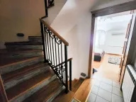 Izdavanje, četvorosoban stan, 220m², Gorica C, Podgorica - image 6