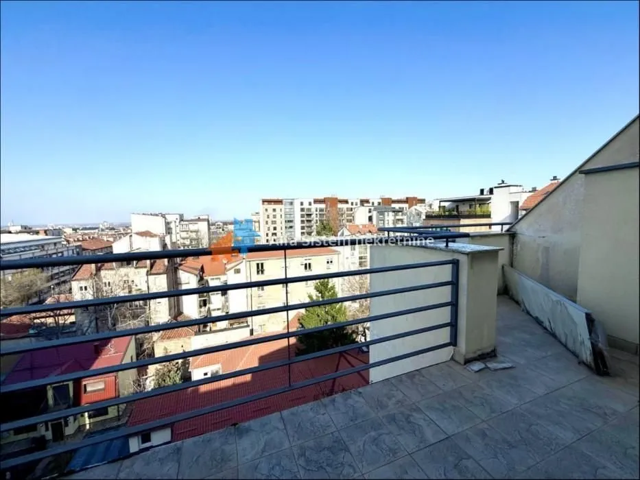 Prodaja, stan, 208m², Kalenić Pijaca, Vračar Sve Podlokacije