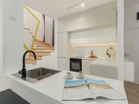 Prodaja, trosoban stan, 139m², Risan, Kotor - image 4