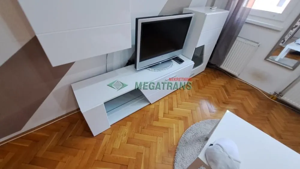 Rent, apartment, 23m², Bulevar Oslobodjenja, Novi Sad Sve Podlokacije