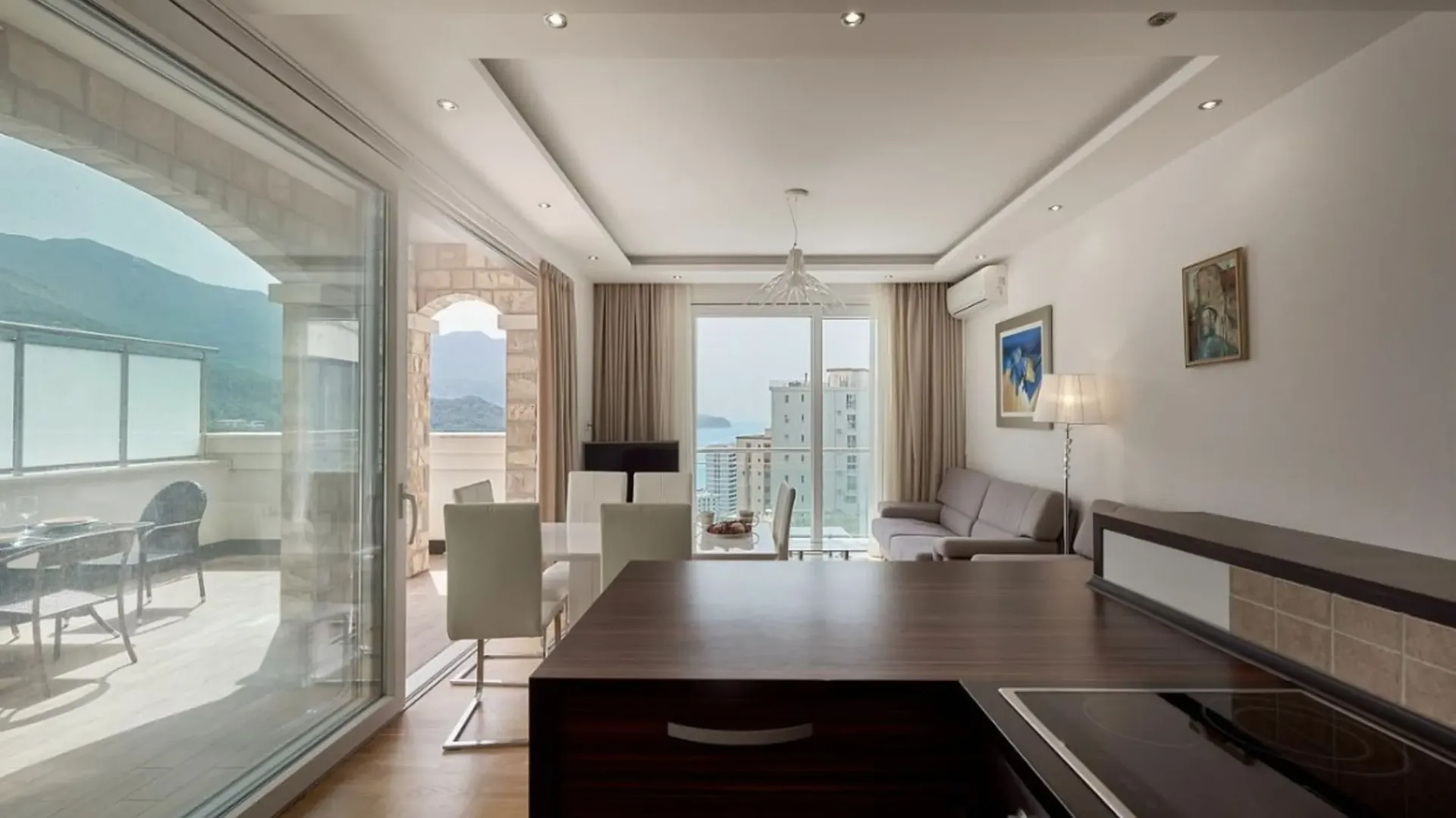 Rent, two bedroom apartment, 75m², Bečići, Budva
