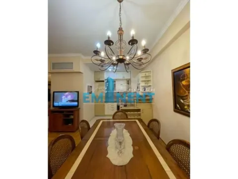 Izdavanje, trosoban stan, 104m², Savski Venac, Beograd - image 4