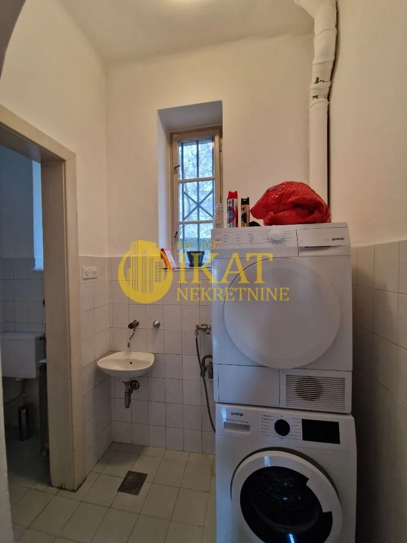 Izdavanje, kuća, 330m², Senjak, Beograd