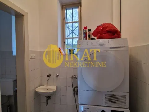 Izdavanje, kuća, 330m², Savski Venac, Beograd - image 8