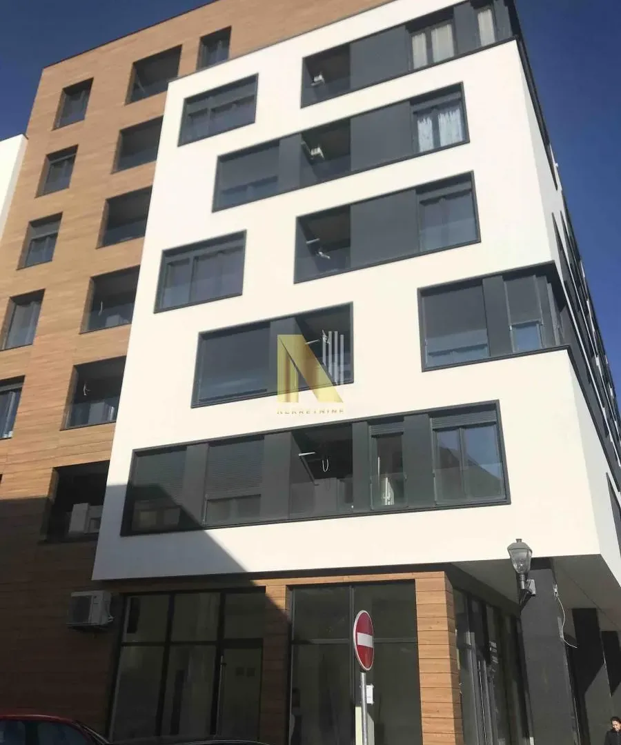 Izdavanje, dvosoban stan, 62m², Novi Sad, Srbija
