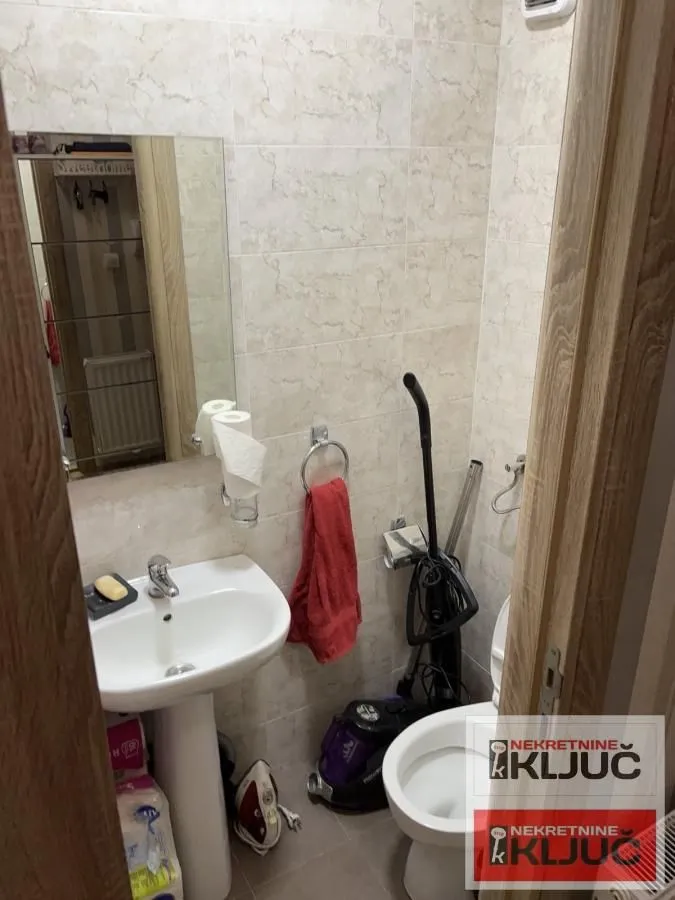 Prodaja, trosoban stan, 71m², Podbara, Novi Sad Sve Podlokacije