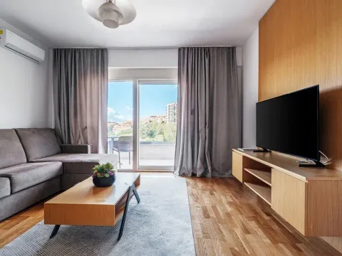 Sale, one bedroom apartment, 48m², Bečići, Budva - image 6