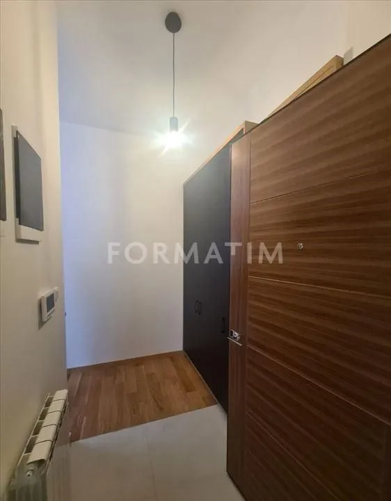 Izdavanje, jednosoban stan, 52m², Kluz, Zvezdara Sve Podlokacije