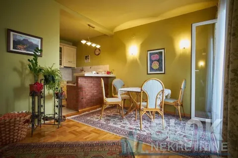 Prodaja, kuća, 300m², Gorica C, Podgorica - image 2