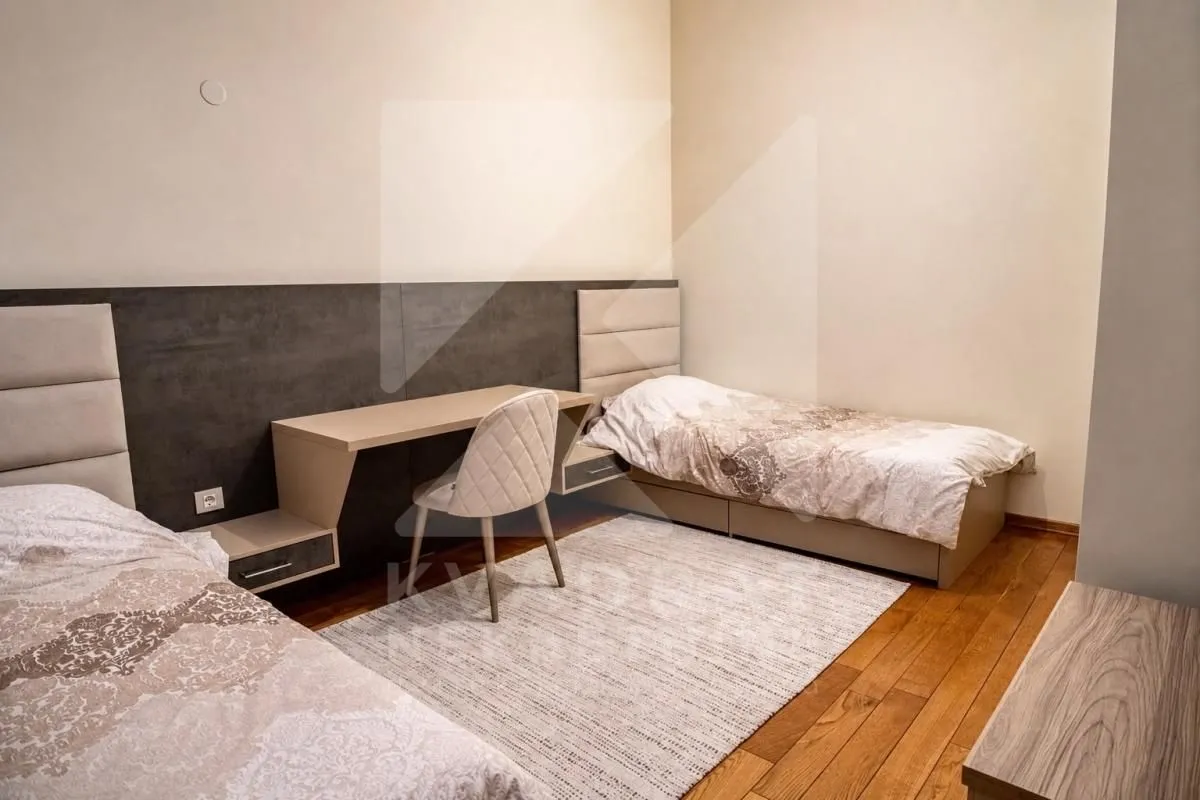 Rent, three bedroom apartment, 120m², 1 maj, Podgorica