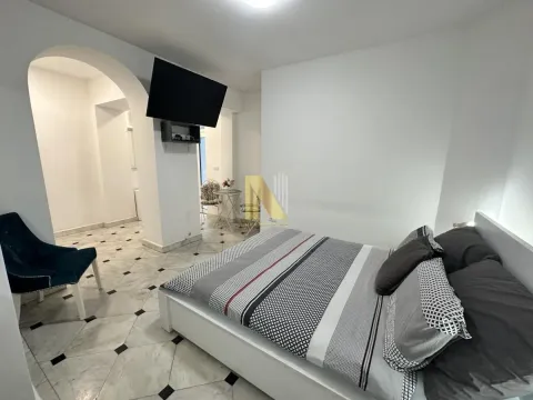 Rent, studio apartment, 33m², Centar, Novi Sad - image 2