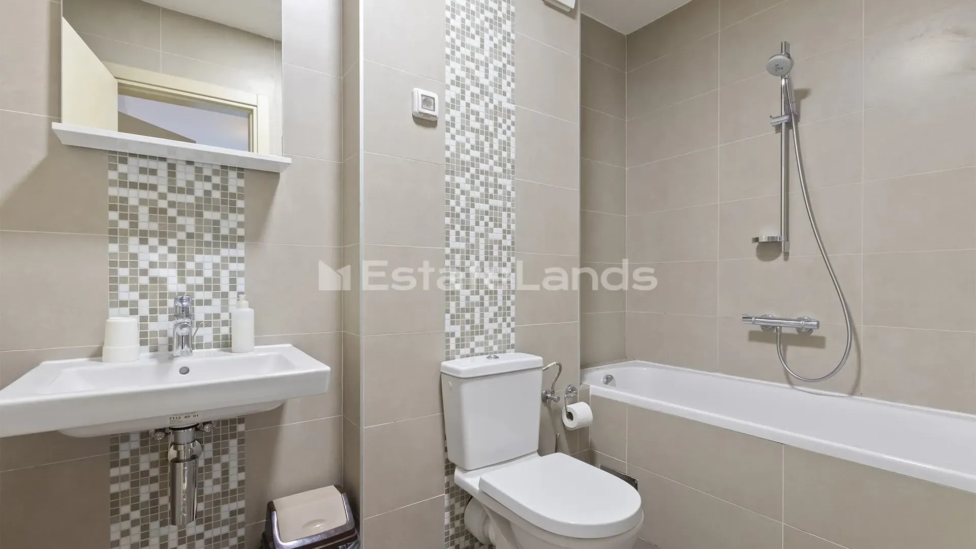 Prodaja, trosoban stan, 97m², Morinj, Kotor