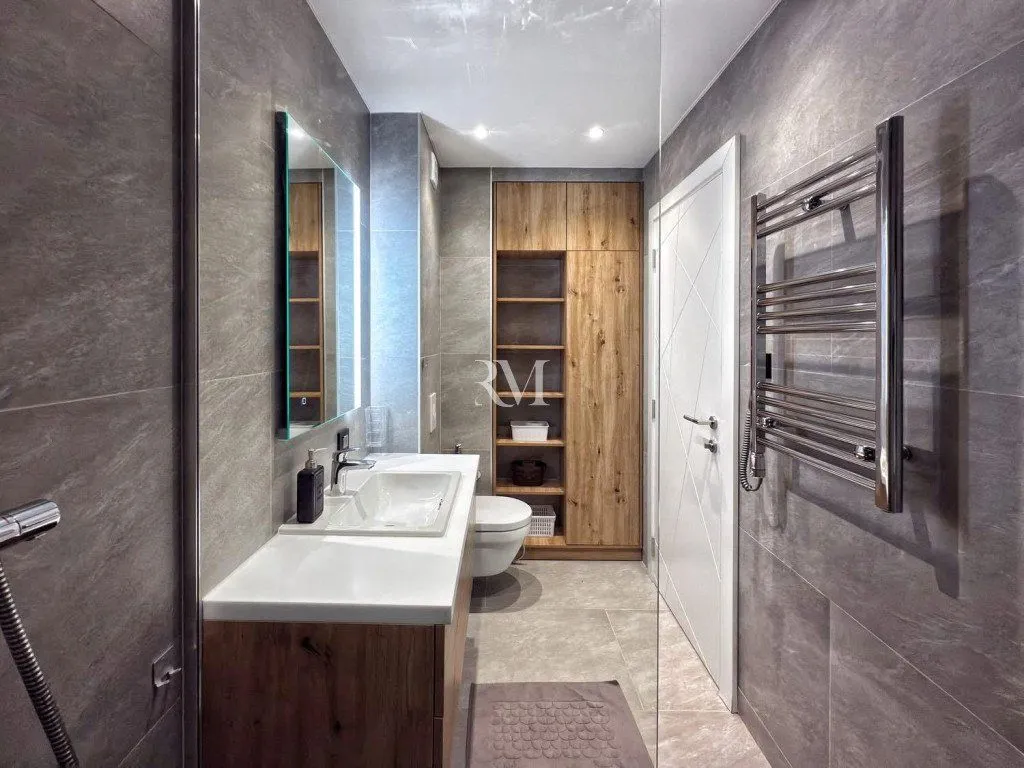 Prodaja, dvosoban stan, 185m², Mažina, Tivat