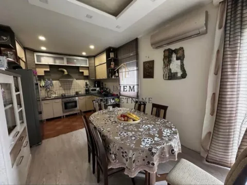 Izdavanje, kuća, 140m², Donji Kokoti, Podgorica - image 5