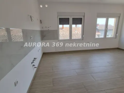 Sale, three bedroom apartment, 58m², Ruma, Srbija - image 2