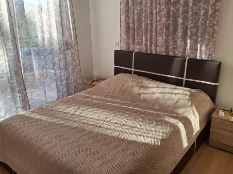 Izdavanje, dvosoban stan, 75m², Dumidran, Tivat - image 5