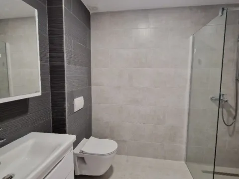 Prodaja, četvorosoban stan, 122m², Kalimanj, Tivat - image 9