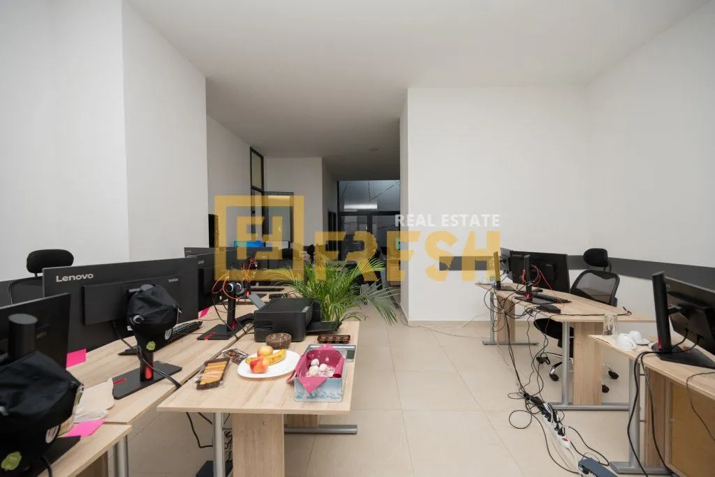 Sale, office space, 200m², Zabjelo, Podgorica