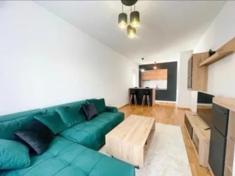 Izdavanje, jednosoban stan, 50m², Stari Aerodrom, Podgorica