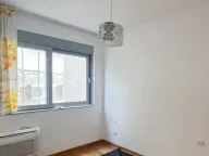 Izdavanje, dvosoban stan, 92m², Centar, Tivat - image 10