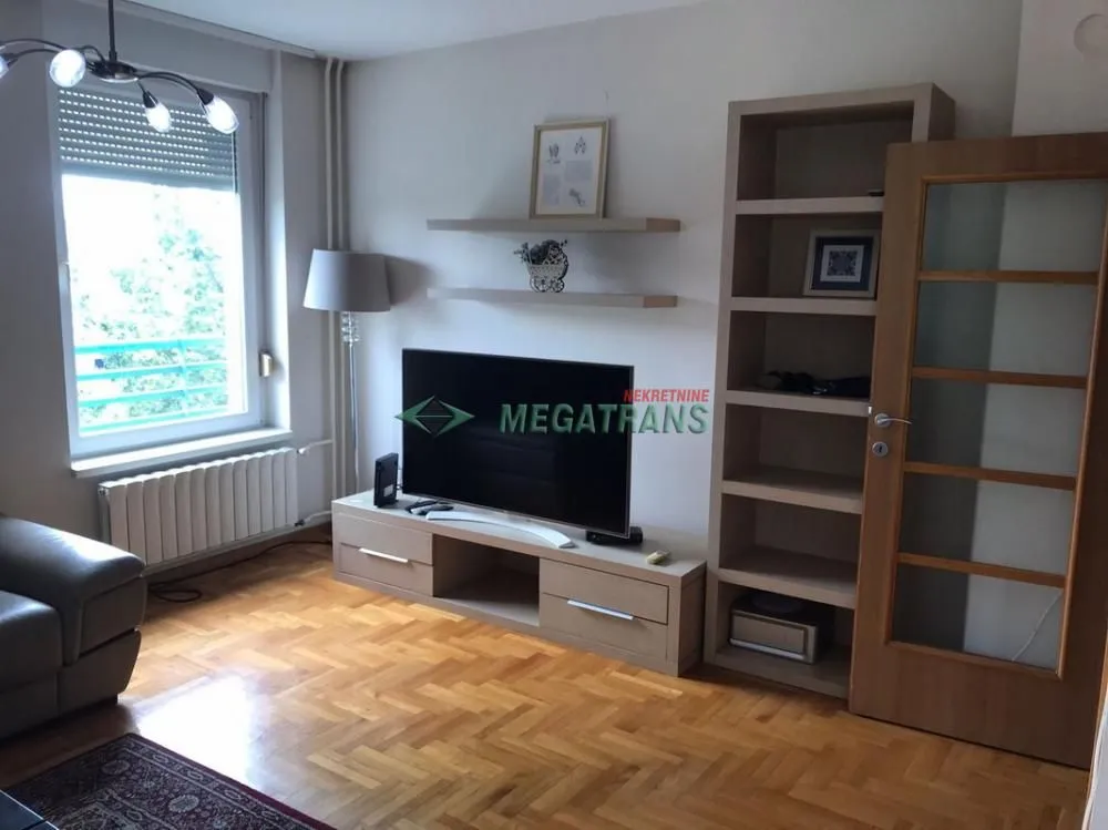 Izdavanje, trosoban stan, 97m², Novi Beograd Blok 29, Novi Beograd Sve Podlokacije