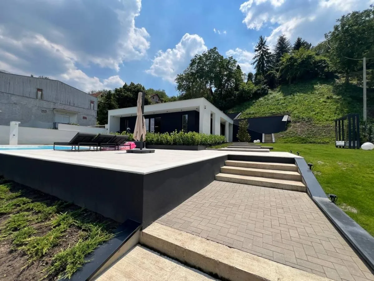 Sale, house, 253m², Beočić, Rekovac