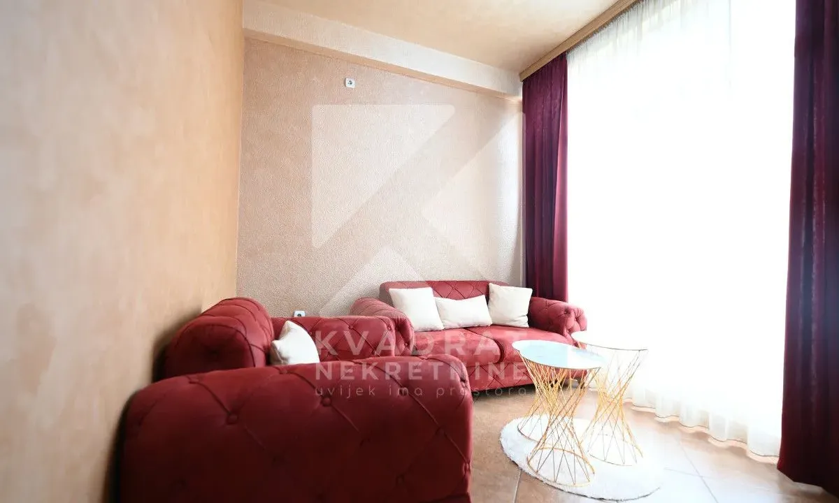 Izdavanje, poslovni prostor, 49m², Stari Aerodrom, Podgorica