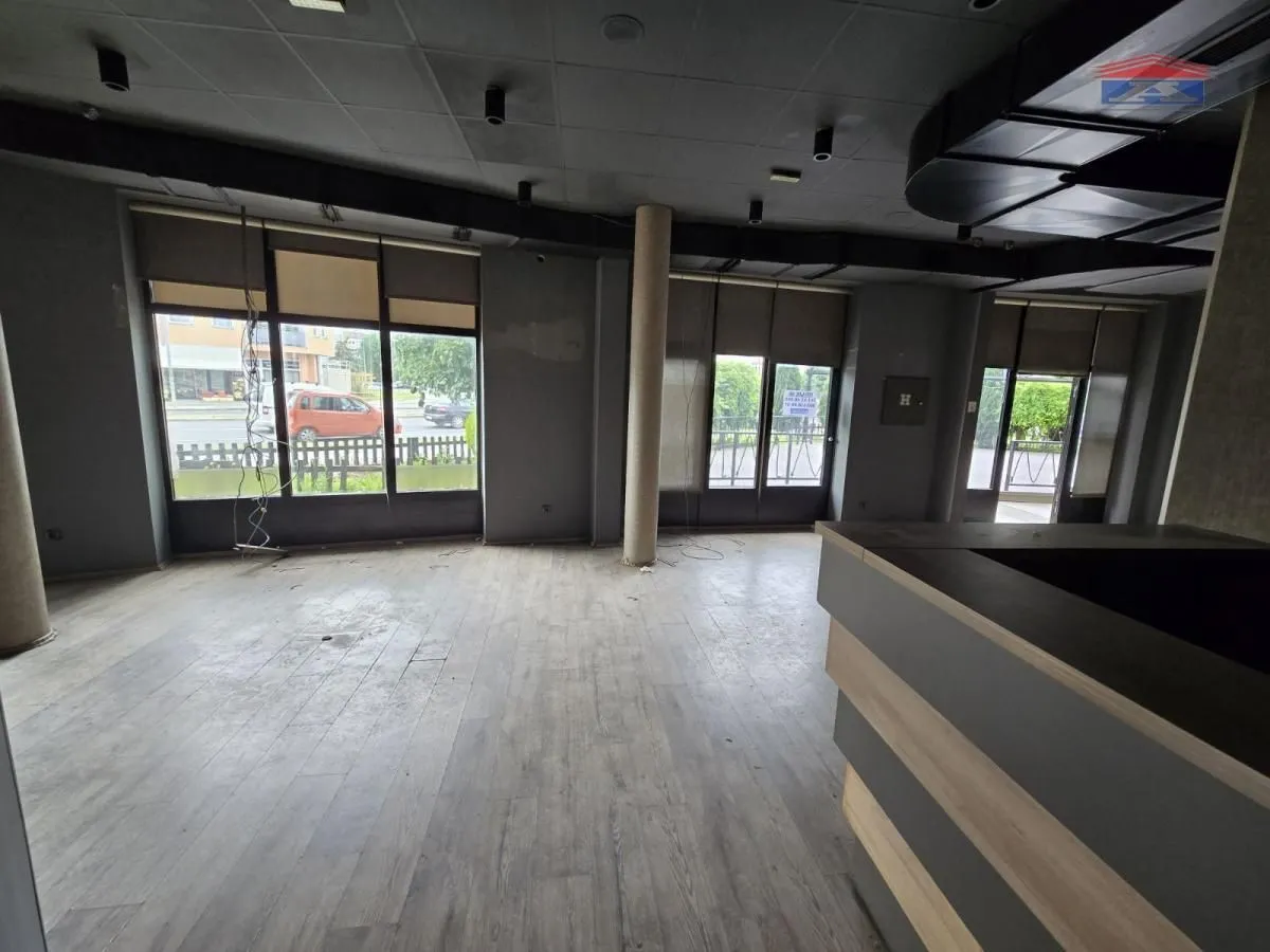 Rent, office space, 246m², Železnička Stanica, Novi Sad Sve Podlokacije