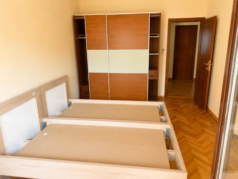Prodaja, kuća, 200m², Gorica C, Podgorica - image 14