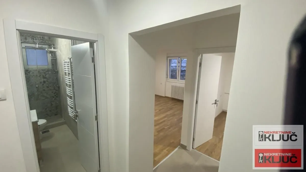 Prodaja, dvosoban stan, 54m², Sajmište, Novi Sad
