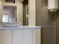 Izdavanje, četvorosoban stan, 135m², Savski Venac, Beograd - image 13