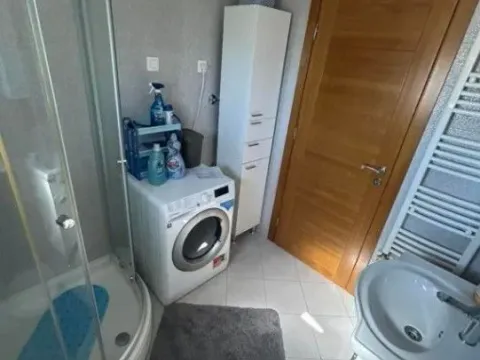 Izdavanje, dvosoban stan, 84m², Zagorič, Podgorica - image 12