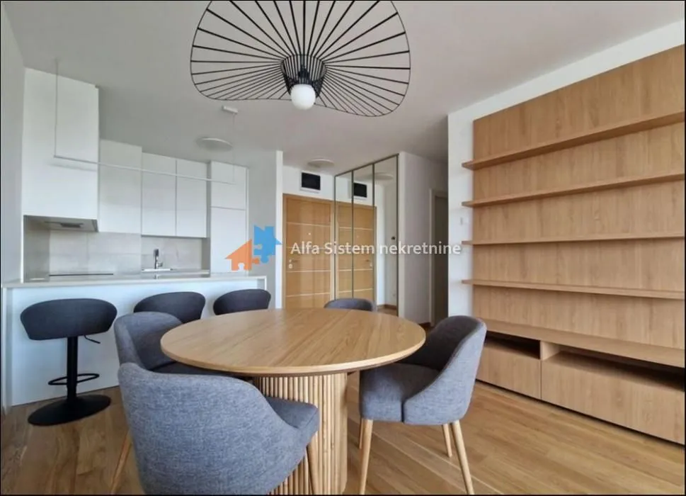 Izdavanje, četvorosoban stan, 100m², Novi Beograd Blok 65, Novi Beograd Sve Podlokacije