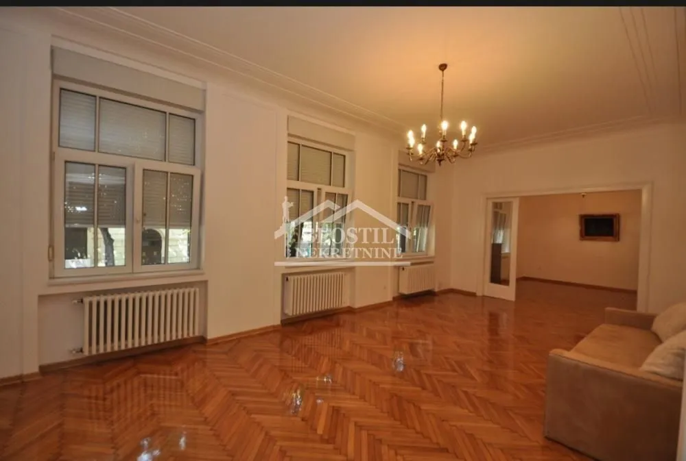 Izdavanje, stan, 180m², Stari Grad, Beograd
