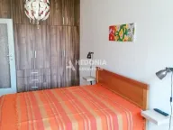 Izdavanje, trosoban stan, 90m², Savski Venac, Beograd - image 6