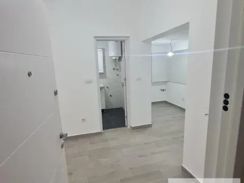 Prodaja, trosoban stan, 73m², Batajnica, Beograd