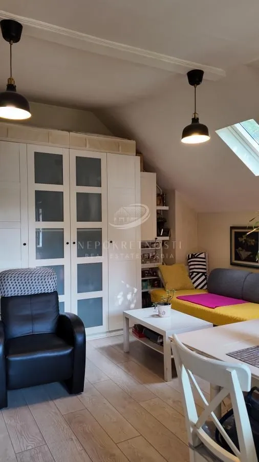 Sale, house, 200m², Lekino Brdo, Voždovac Sve Podlokacije