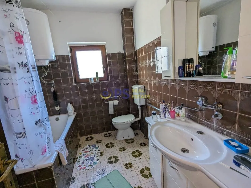 Sale, house, 350m², Bar, Crna Gora