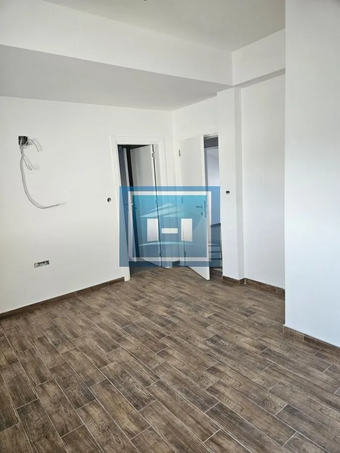 Prodaja, četvorosoban stan, 150m², Jagodnjak, Paraćin