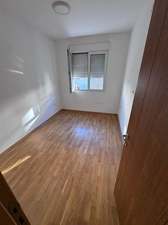 Sale, one bedroom apartment, 44m², Blok 6, Podgorica