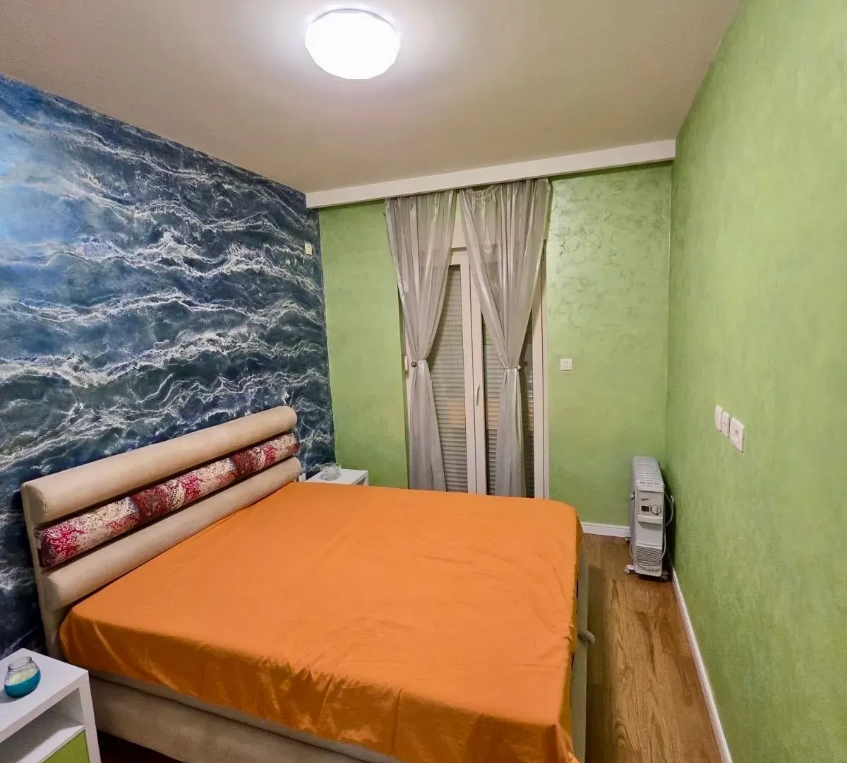 Izdavanje, jednosoban stan, 49m², Central Point, Podgorica