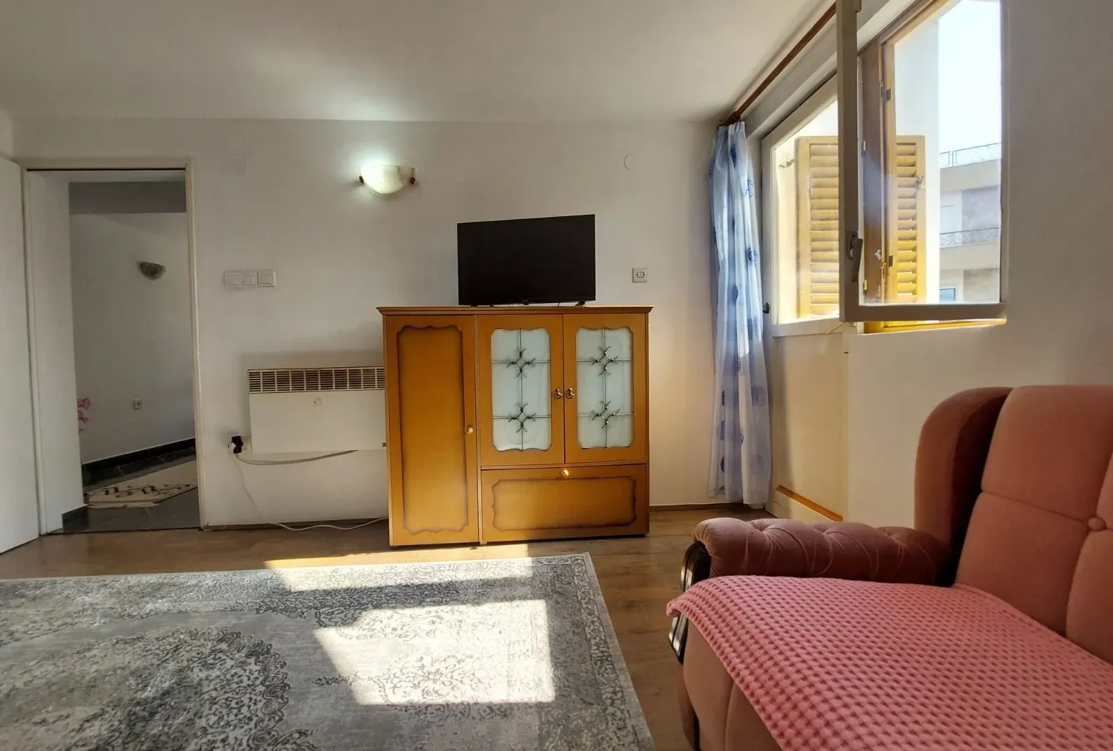 Rent, two bedroom apartment, 70m², Kalimanj, Tivat