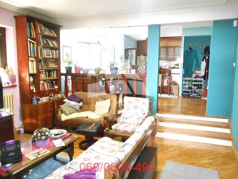 Prodaja, kuća, 899m², Ledine, Beograd