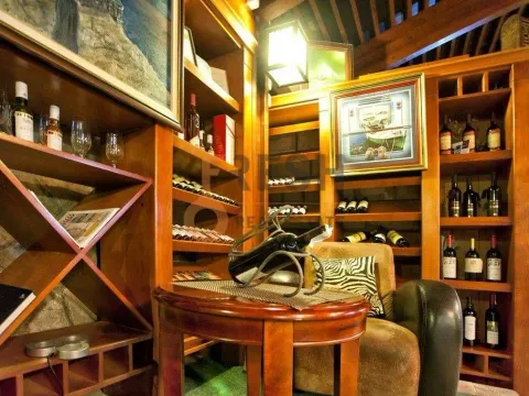 Prodaja, ugostiteljski objekat, 400m², Tivat, Crna Gora - image 22