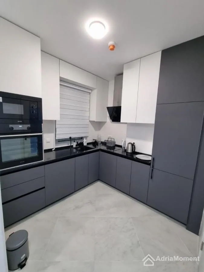 Prodaja, dvosoban stan, 95m², Rozino, Budva