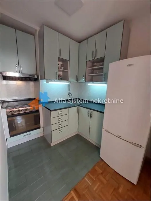 Izdavanje, dvosoban stan, 45m², Gradska Bolnica, Zvezdara Sve Podlokacije