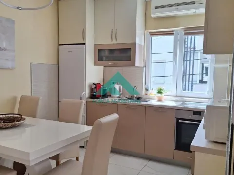 Rent, two bedroom apartment, 60m², Vračar Sve Podlokacije, Beograd - image 11