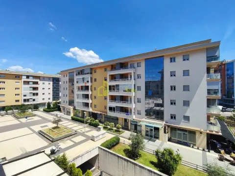 Prodaja, dvosoban stan, 70m², City Kvart, Podgorica - image 14