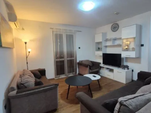 Rent, one bedroom apartment, 52m², Zaobilaznica, Budva - image 12