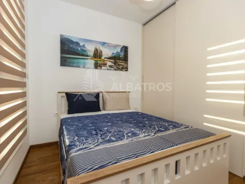 Rent, two bedroom apartment, 70m², Bar, Crna Gora - image 13